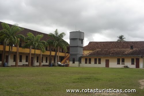Instituto Santa Terezinha (Cruzeiro do Sul)