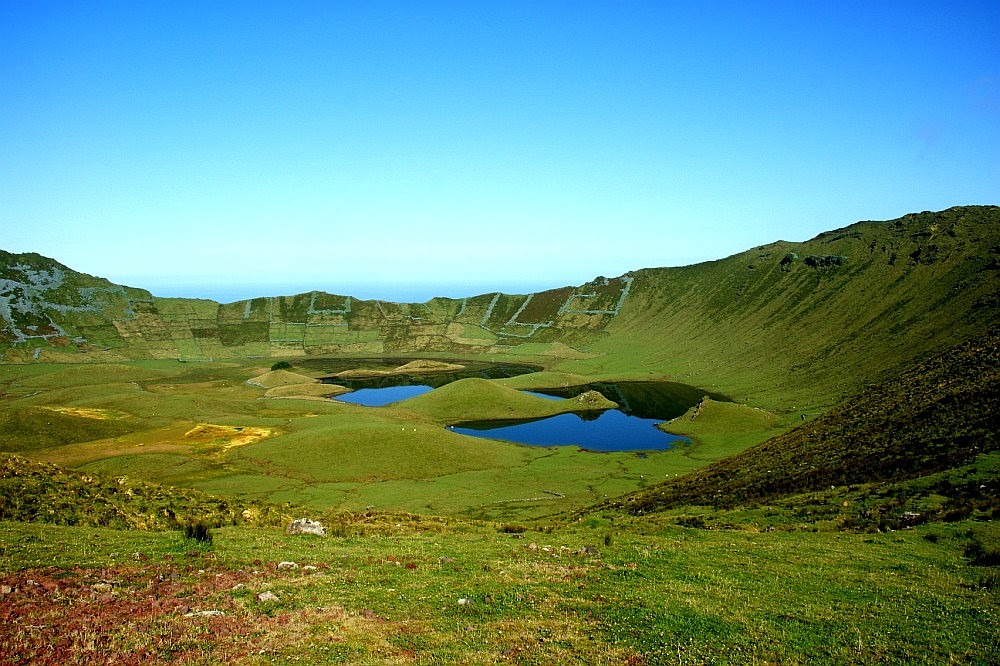 Lagoa del Caldeirão de la Isla del Corvo