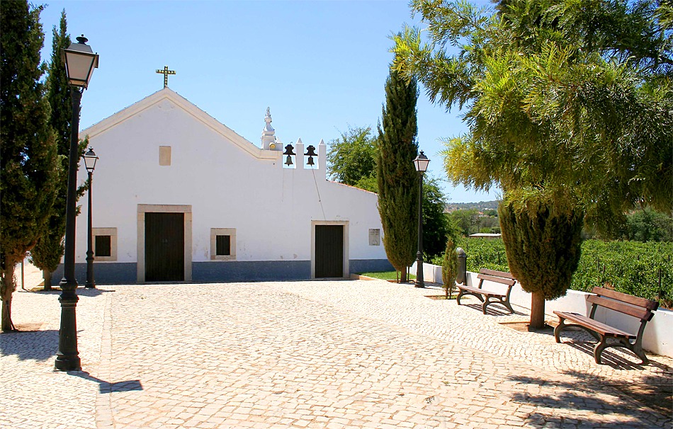 Chapel of N.ª S.ª do Pé da Cruz (Paderne)