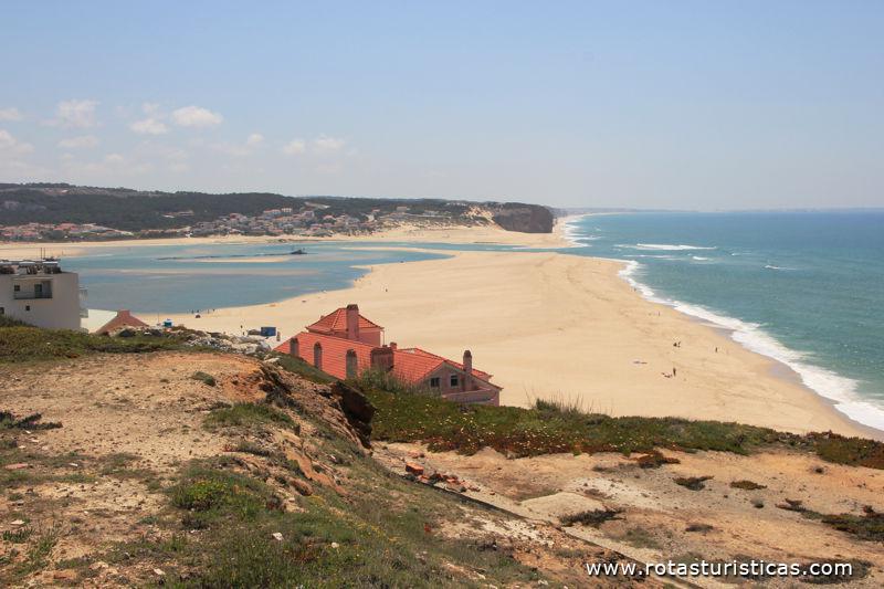 Het strand van Foz do Arelho