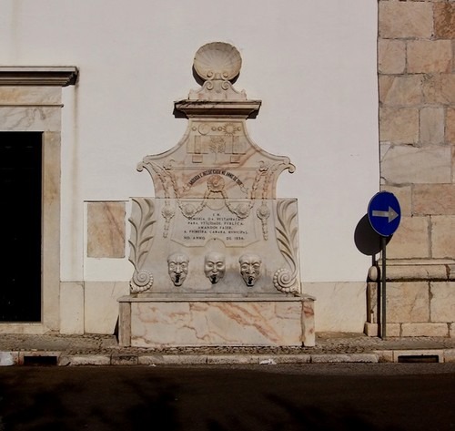 Brunnen des Heiligen Johannes von Gott (Estremoz)