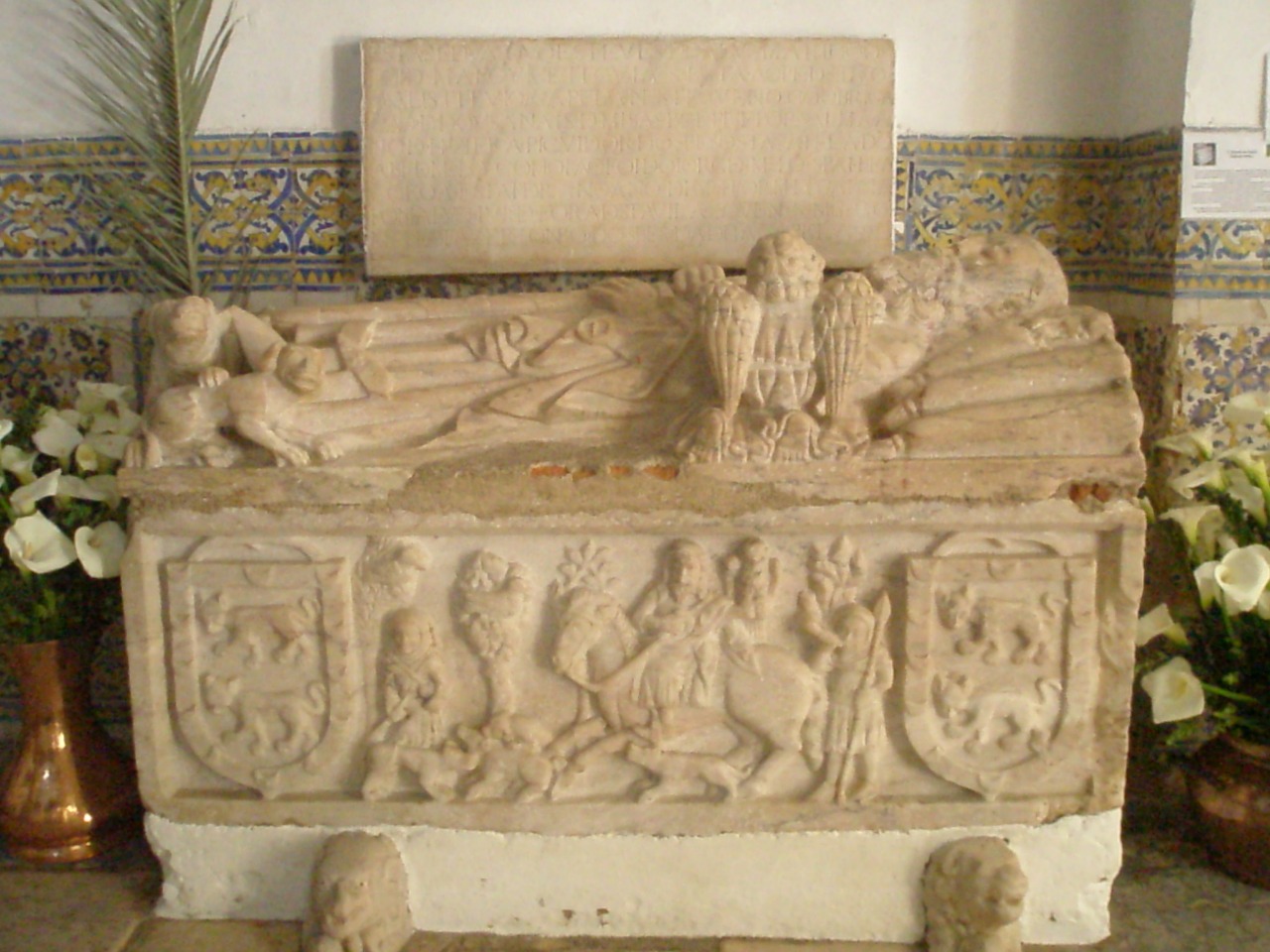 Kerk van São Francisco, Inzicht in het graf van Esteves Gatuz (Estremoz)