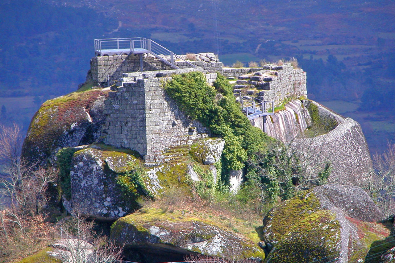 Castello di Aguiar