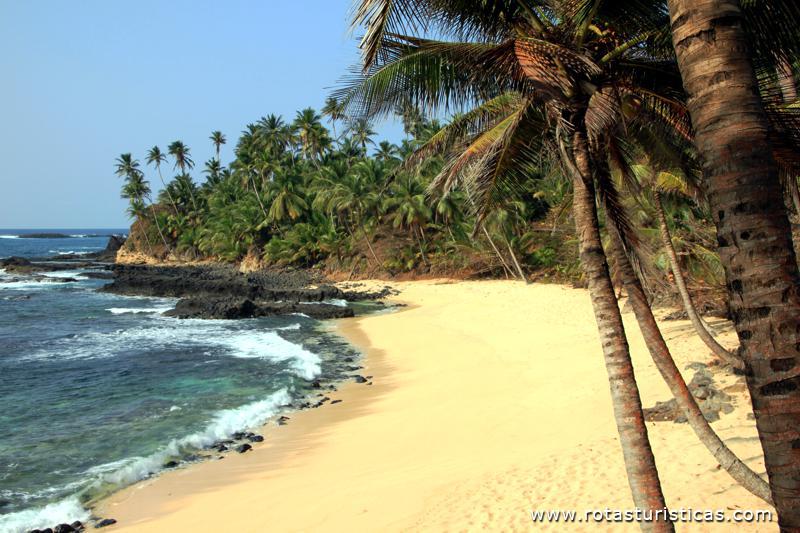 Landschaften von Ilheu das Rolas (Insel São Tomé)