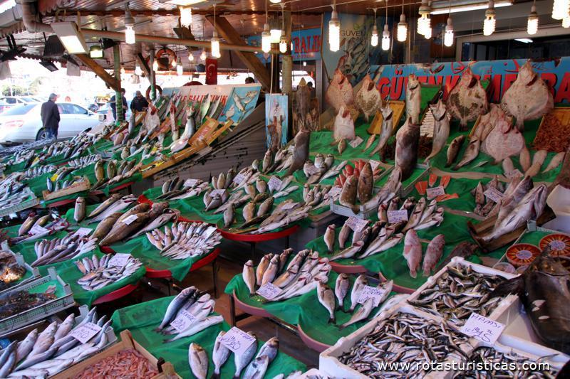Mercado do peixe, Istanbul, Turkey